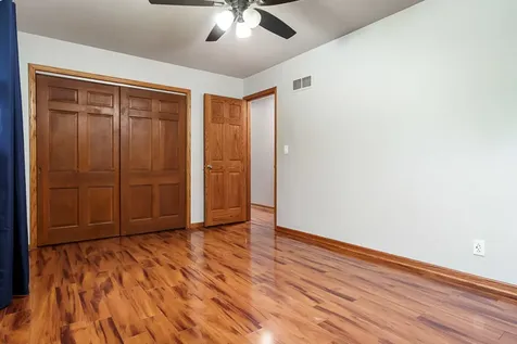 5329 Dallas Court Rockford IL 61109
