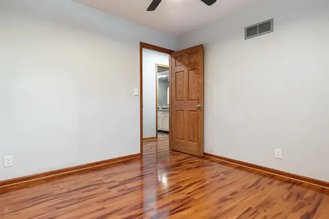5329 Dallas Court Rockford IL 61109