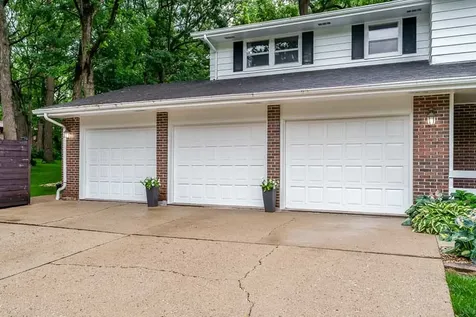 5329 Dallas Court Rockford IL 61109