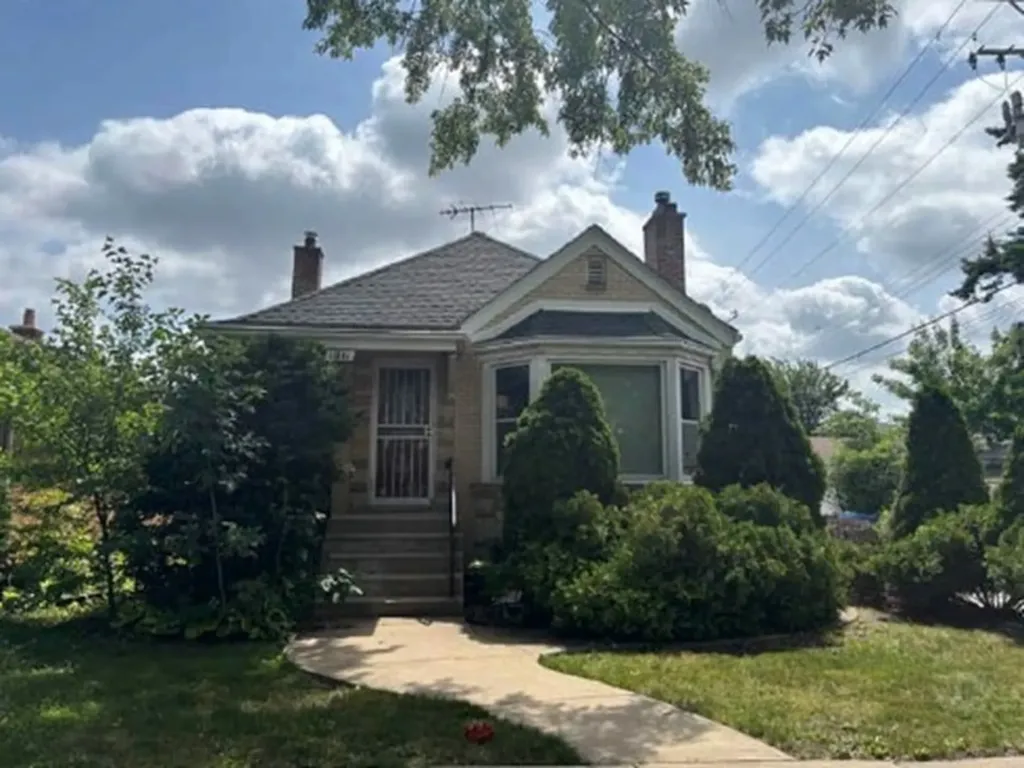 11841 South Campbell Avenue Chicago IL 60655