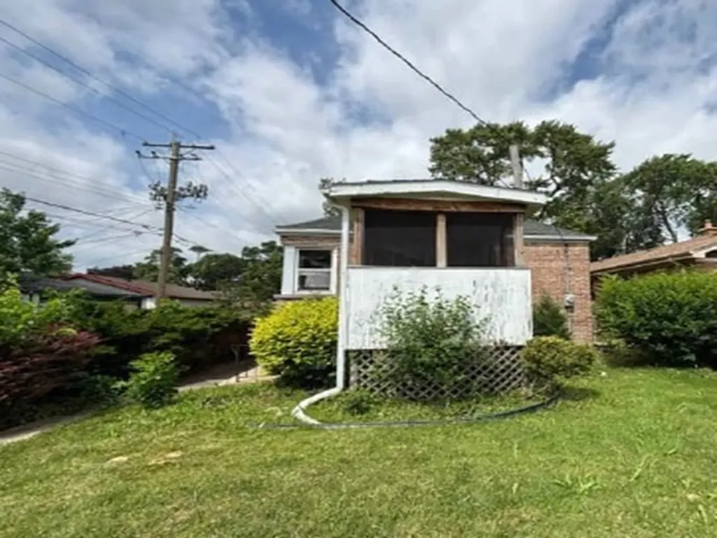 11841 South Campbell Avenue Chicago IL 60655