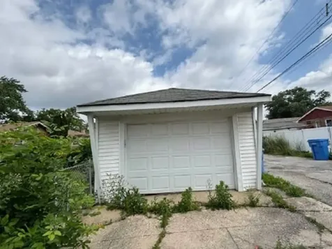 11841 South Campbell Avenue Chicago IL 60655
