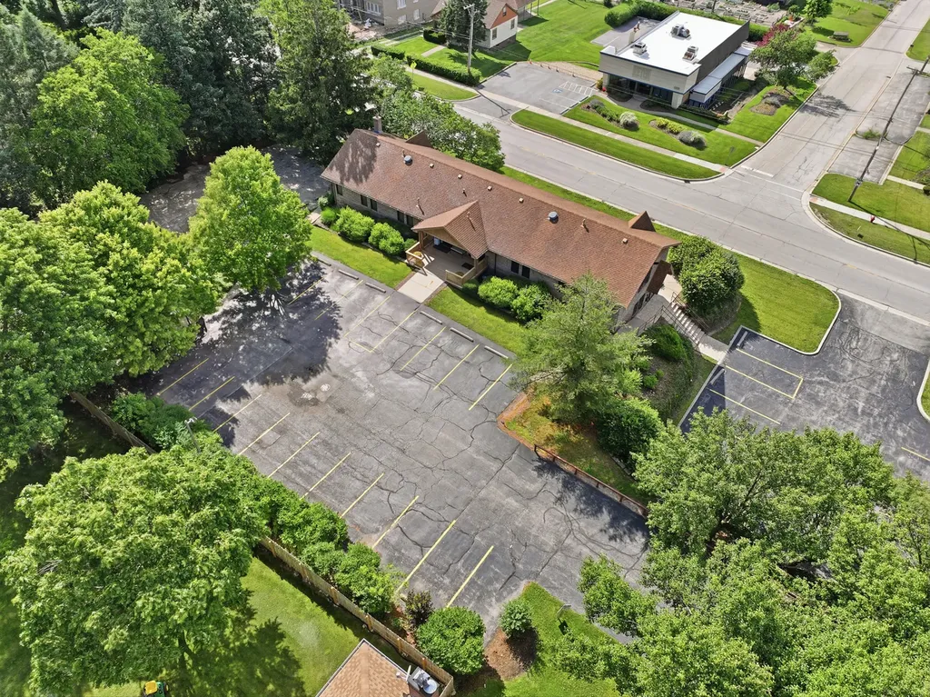 8265 South Archer Avenue Willow Springs IL 60480