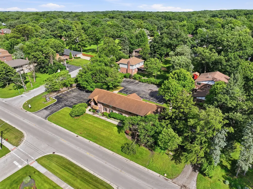 8265 South Archer Avenue Willow Springs IL 60480