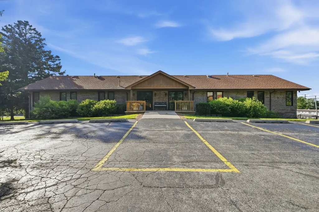 8265 South Archer Avenue Willow Springs IL 60480