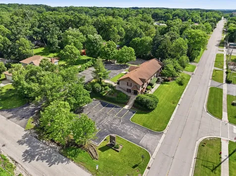 8265 South Archer Avenue Willow Springs IL 60480