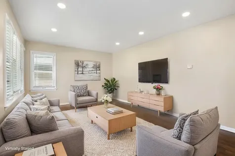15641 South Park Avenue South Holland IL 60473