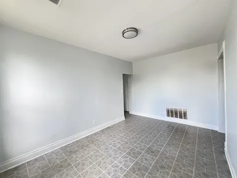 7024 South Wentworth Avenue Chicago IL 60621