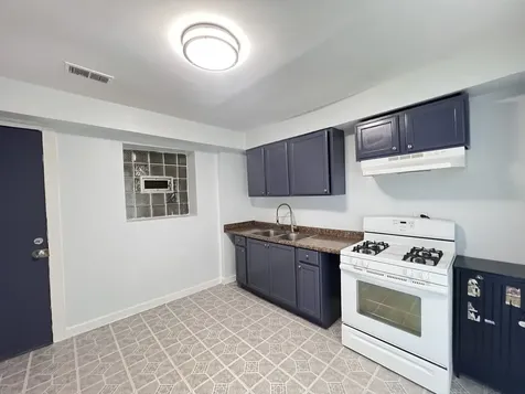 7024 South Wentworth Avenue Chicago IL 60621
