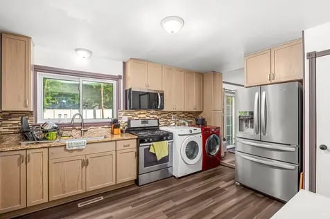 11 Scarsdale Road Montgomery IL 60538