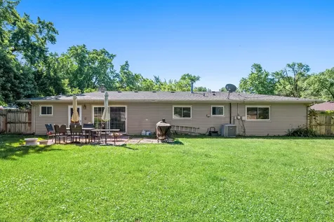11 Scarsdale Road Montgomery IL 60538