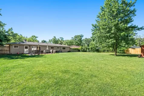 11 Scarsdale Road Montgomery IL 60538
