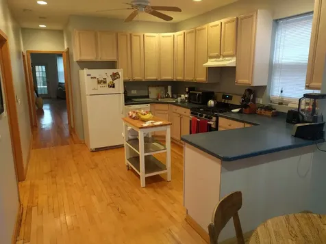 5147 West Cullom Avenue Chicago IL 60641