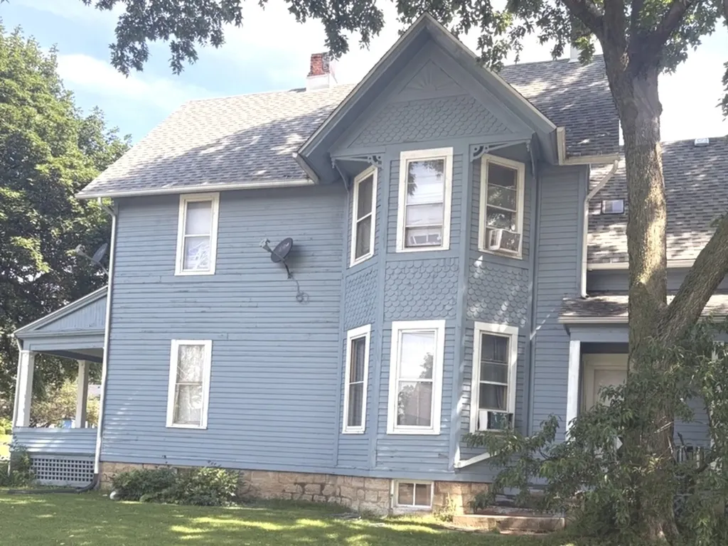 432 South 4th Street Aurora IL 60505