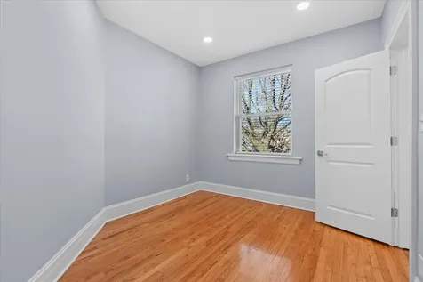 4139 West Leland Avenue Chicago IL 60630