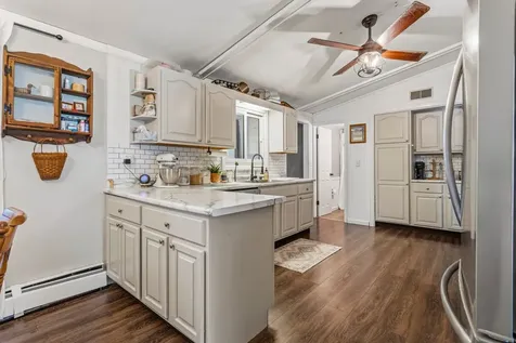 203 Eisenhower Drive Philo IL 61864