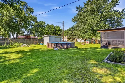 203 Eisenhower Drive Philo IL 61864