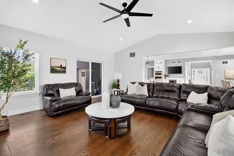 2121 Westover Road North Aurora IL 60542