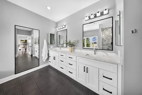 2121 Westover Road North Aurora IL 60542