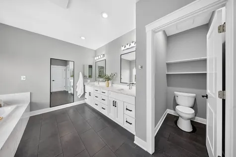 2121 Westover Road North Aurora IL 60542