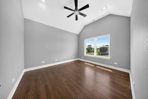 2121 Westover Road North Aurora IL 60542