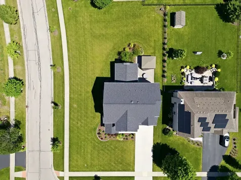 2121 Westover Road North Aurora IL 60542