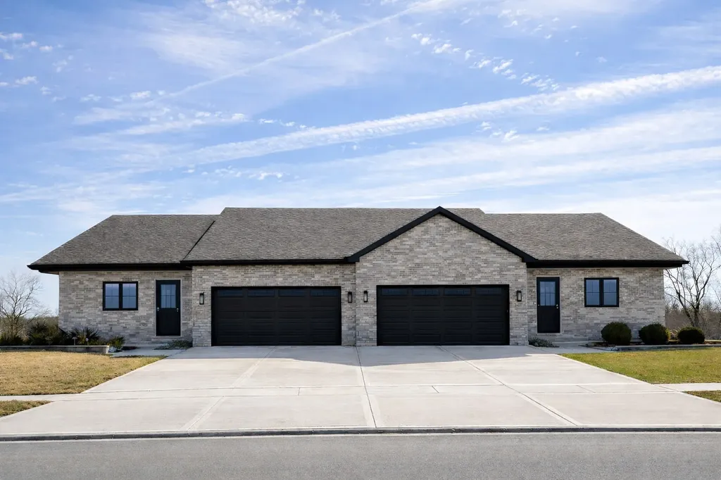 25136 South Westwind Drive Channahon IL 60410