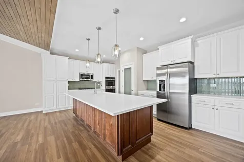 25136 South Westwind Drive Channahon IL 60410