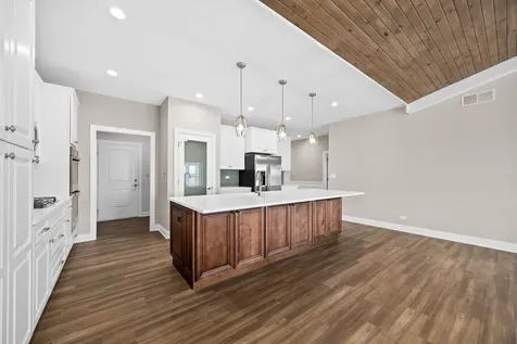 25136 South Westwind Drive Channahon IL 60410