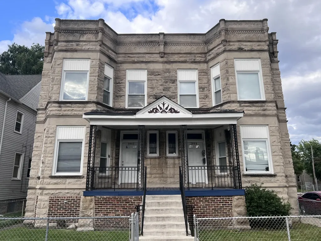 7057 South Normal Boulevard Chicago IL 60621