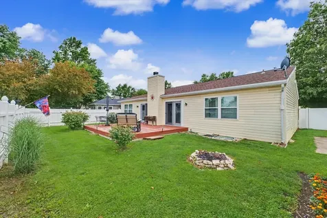 105 Surrey Lane Arthur IL 61911