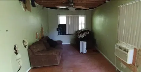 124 Chicago Road Oswego IL 60543