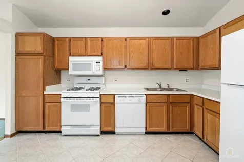 1115 Hunt Wyck Court Elgin IL 60120