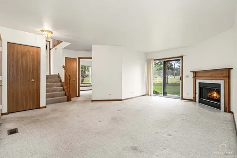 1115 Hunt Wyck Court Elgin IL 60120