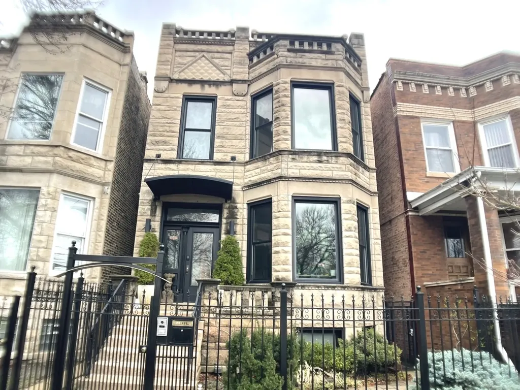 1111 North Sacramento Boulevard Chicago IL 60622
