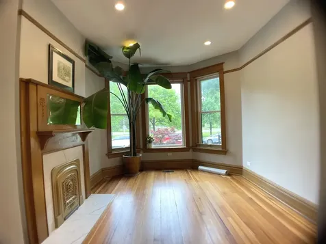 1111 North Sacramento Boulevard Chicago IL 60622