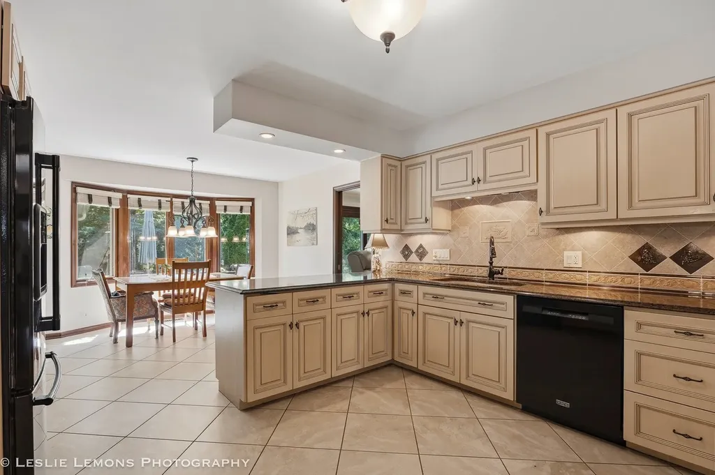 1160 Cheshire Avenue Naperville IL 60540