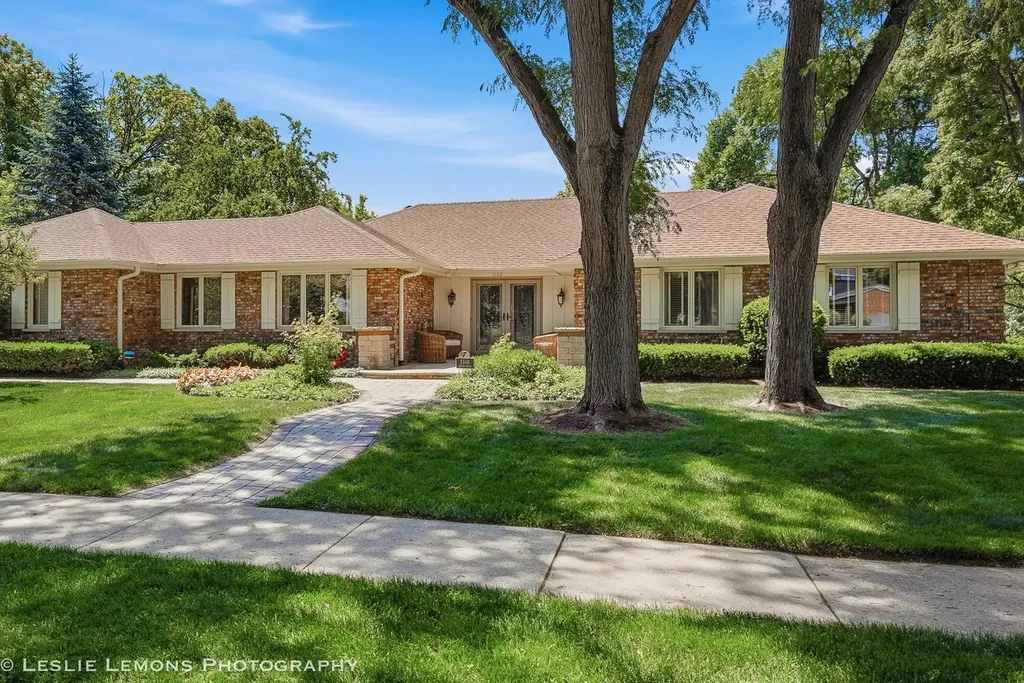1160 Cheshire Avenue Naperville IL 60540