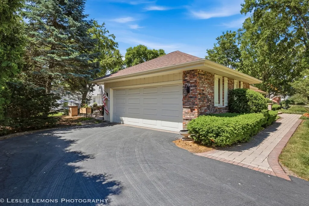 1160 Cheshire Avenue Naperville IL 60540