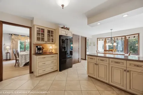 1160 Cheshire Avenue Naperville IL 60540