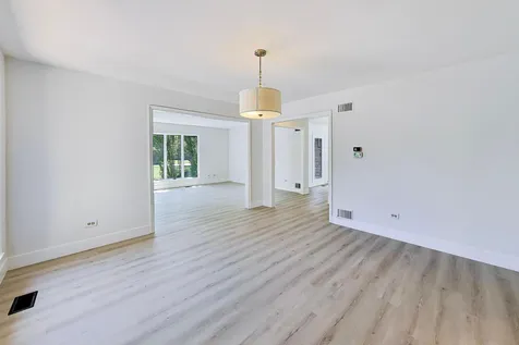 26955 North Countryside Lake Drive Mundelein IL 60060