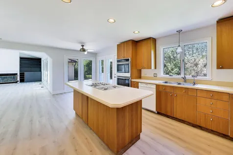 26955 North Countryside Lake Drive Mundelein IL 60060