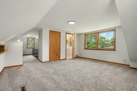 214 Pearl Street Cary IL 60013