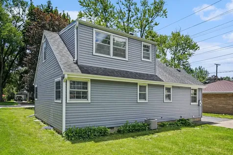 214 Pearl Street Cary IL 60013