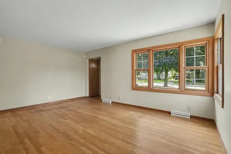 214 Pearl Street Cary IL 60013