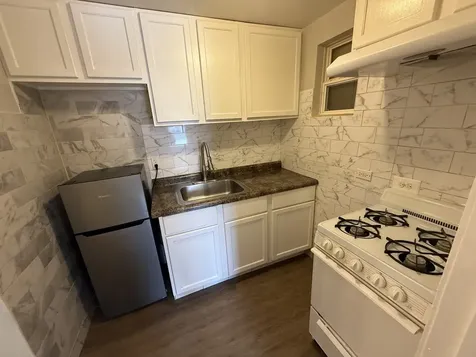 5221 West Belmont Avenue Chicago IL 60641