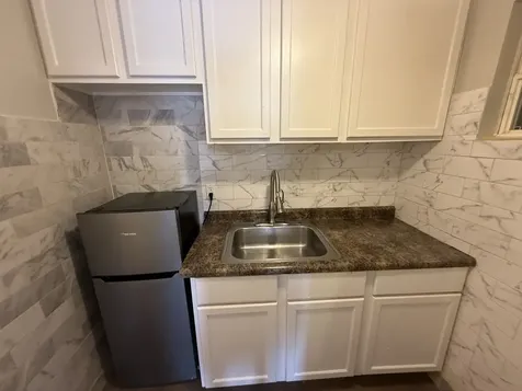 5221 West Belmont Avenue Chicago IL 60641
