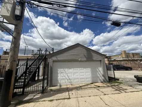 5221 West Belmont Avenue Chicago IL 60641
