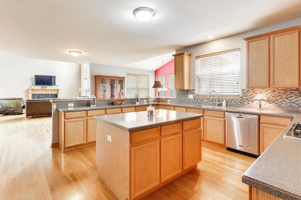 7 Fairhaven Court Lake In The Hills IL 60156