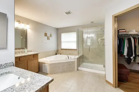 7 Fairhaven Court Lake In The Hills IL 60156